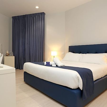 S Suites In Рим Екстериор снимка